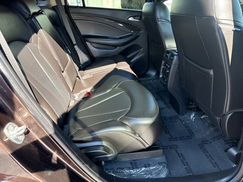 Used 2020 Buick Envision Essence FWD image 14