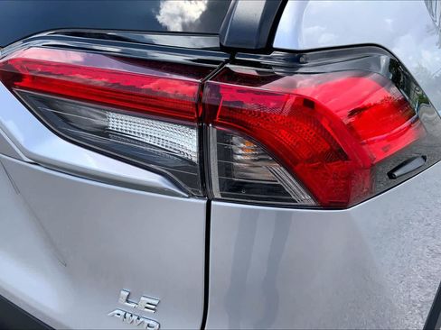 Used 2024 Toyota RAV4 LE AWD/4WD image 30