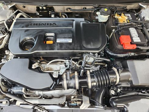 Certified 2018 Honda Accord Touring image 30