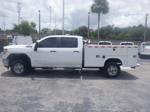 Used 2022 GMC Sierra 2500 Pro w/ Fleet Convenience Package AWD/4WD image 6
