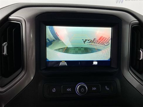 Used 2019 Chevrolet Silverado 1500 Custom w/ Custom Convenience Package image 17