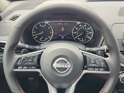 New 2025 Nissan Altima 2.5 SR image 15