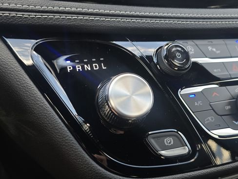 New 2026 Chrysler Pacifica Select image 33