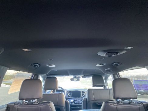 New 2026 Chrysler Pacifica Select image 17