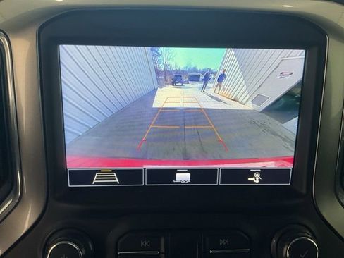 Used 2020 Chevrolet Silverado 1500 LT Trail Boss image 13