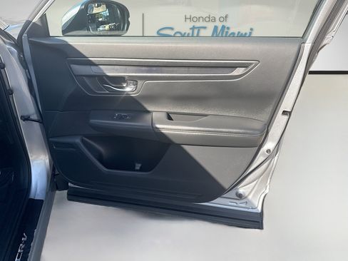 Used 2025 Honda CR-V LX image 33