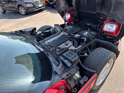 Used 1992 Chevrolet Corvette Convertible RWD image 15