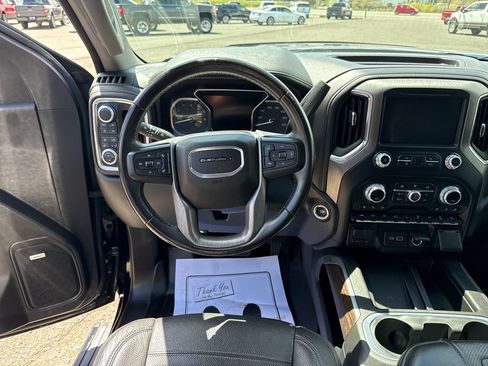 Used 2019 GMC Sierra 1500 Denali w/ Denali Ultimate Package AWD/4WD image 14