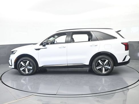 Used 2023 Kia Sorento EX FWD image 3