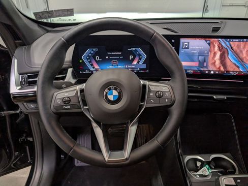Used 2025 BMW X1 xDrive28i image 16