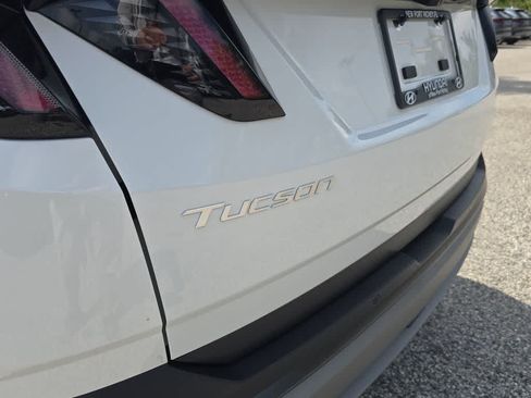 New 2026 Hyundai Tucson Limited FWD image 13
