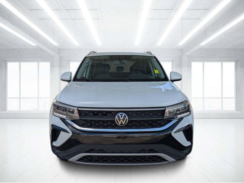 Used 2022 Volkswagen Taos SE image 8