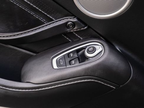 Used 2019 Aston Martin V8 Vantage Coupe RWD image 20