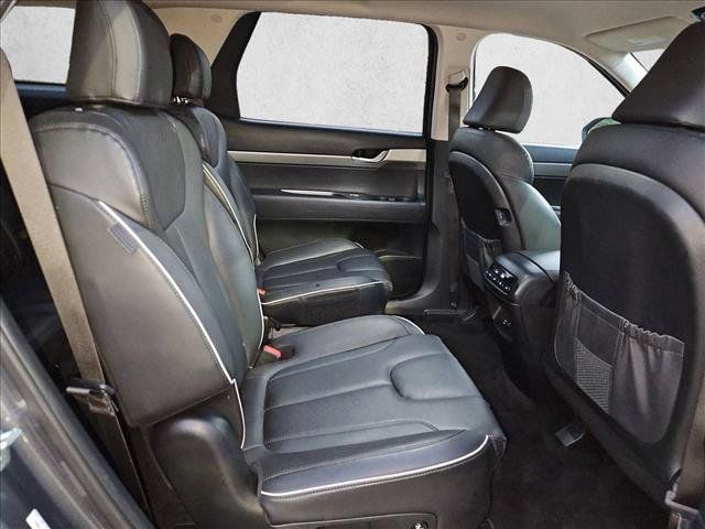 Used 2025 Hyundai Palisade SEL FWD image 16
