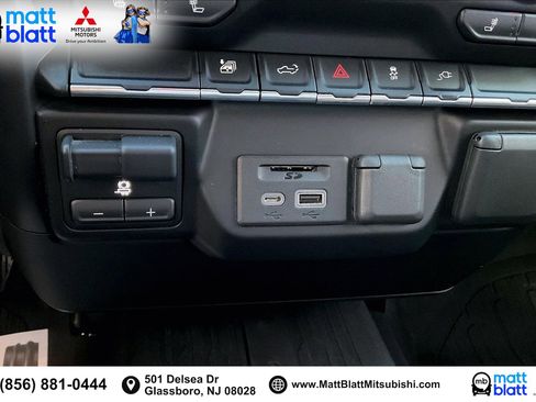 Used 2022 GMC Sierra 2500 SLT w/ Snow Plow Prep/Camper Package image 34