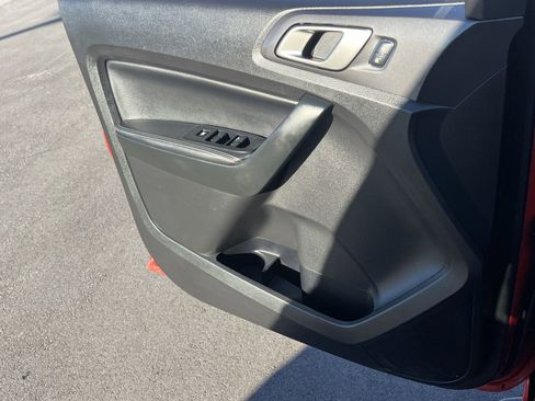 Certified 2019 Ford Ranger Lariat w/ Equipment Group 501A Mid image 18