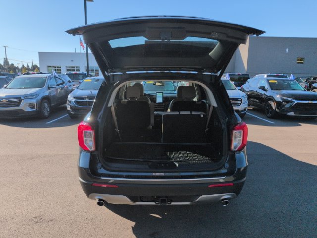 Certified 2023 Ford Explorer Limited w/ Limited Technology Package AWD/4WD image 18