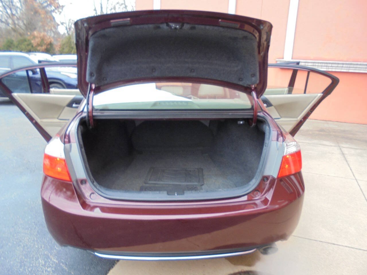 Used 2015 Honda Accord LX image 31