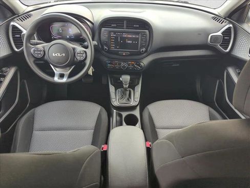 Used 2024 Kia Soul LX w/ Option Group 015 image 16