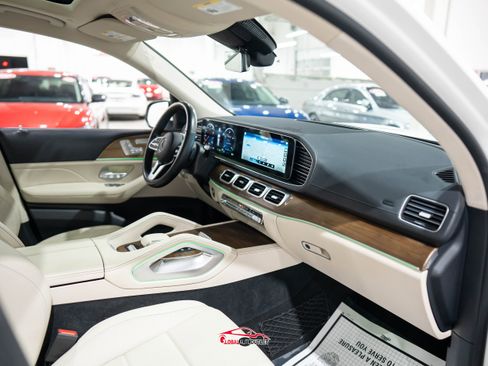 Used 2021 Mercedes-Benz GLS 450 4MATIC image 14