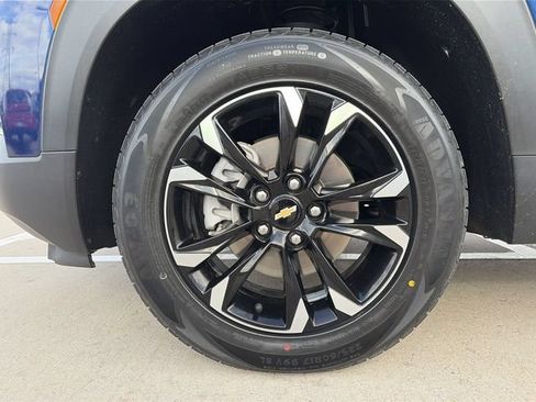 Used 2023 Chevrolet TrailBlazer LT w/ Convenience Package AWD/4WD image 19