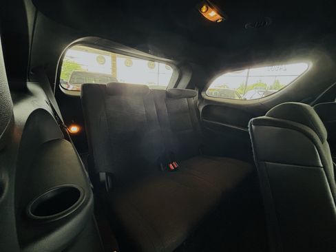 Used 2025 Dodge Durango GT AWD/4WD image 38