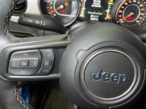 Used 2021 Jeep Wrangler Unlimited Islander image 25