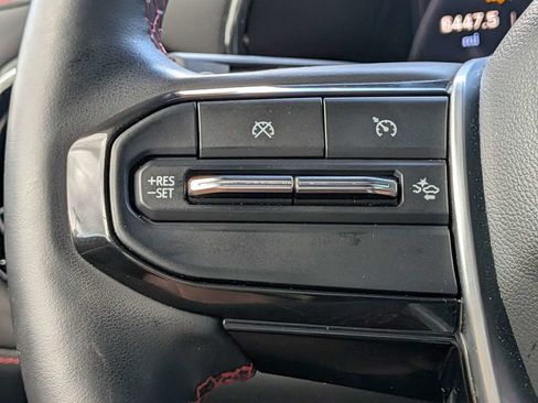 Used 2024 Chevrolet Colorado Z71 w/ Z71 Convenience Package 2 AWD/4WD image 28