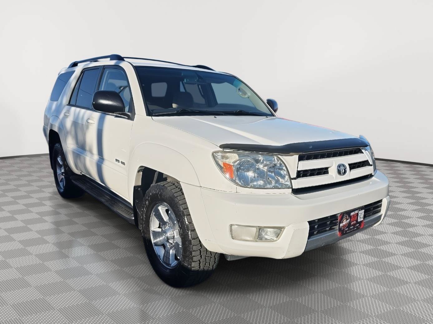 Used 2004 Toyota 4Runner SR5 w/ Preferred Accessory Pkg AWD/4WD image 3