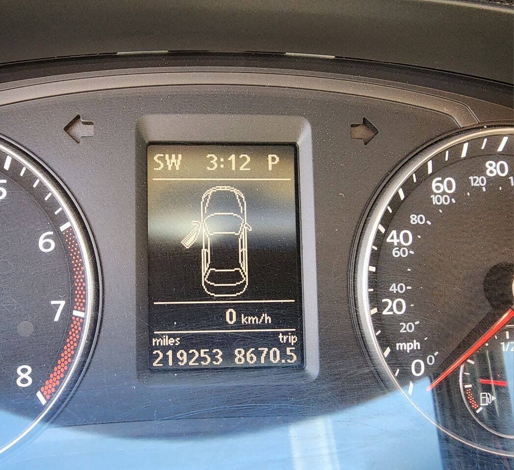 Used 2012 Volkswagen Passat 2.5 SE FWD image 27