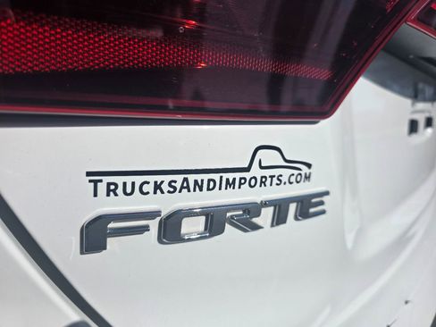 Used 2020 Kia Forte LXS image 5