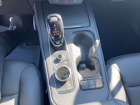 Certified 2025 Cadillac XT4 Sport w/ Technology Package image 21