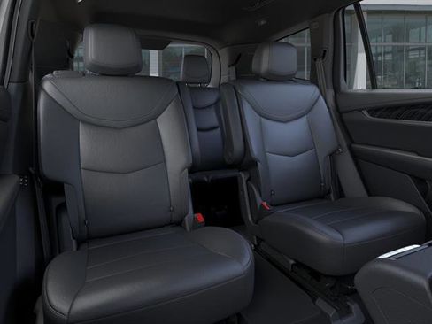 Used 2025 Cadillac XT6 Premium Luxury FWD image 42