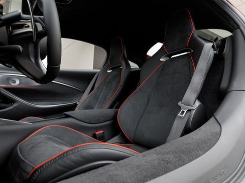 New 2026 McLaren Artura RWD image 47