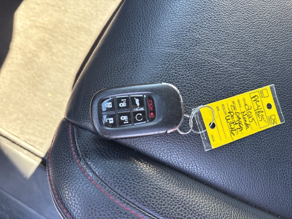 Used 2025 Honda Odyssey Sport-L image 28