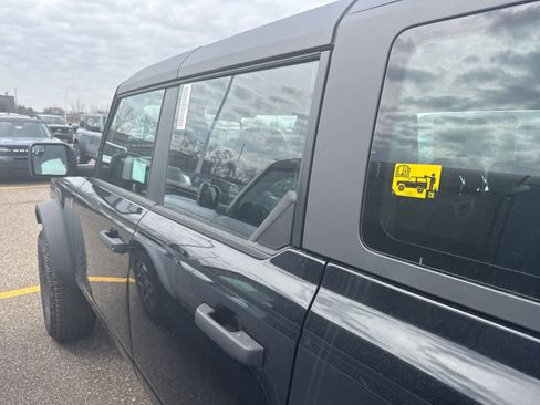 New 2026 Ford Bronco 4-Door w/ Sasquatch Package image 4