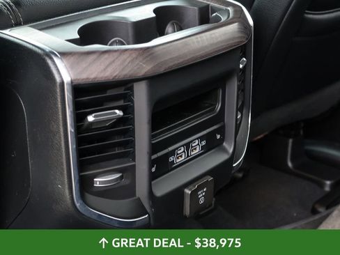 Used 2025 RAM 1500 Laramie image 39