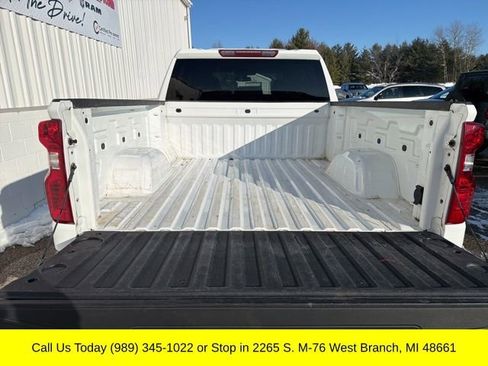 Used 2021 Chevrolet Silverado 1500 LT w/ Remote Start Package image 14