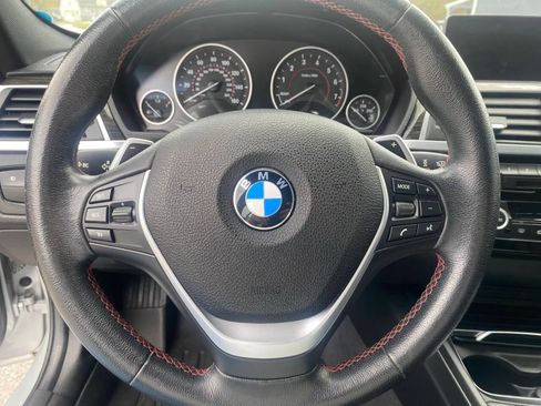 Used 2017 BMW 330i xDrive Sedan AWD/4WD image 10