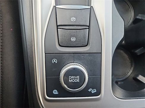 Used 2020 Ford Explorer XLT w/ Comfort Package image 33