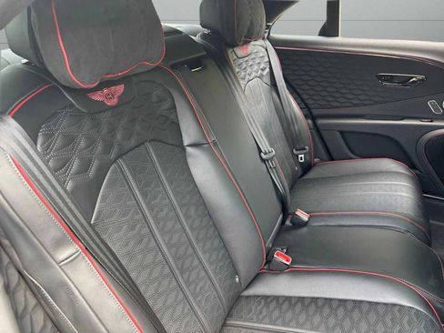 New 2025 Bentley Flying Spur Plug-In Hybrid image 32