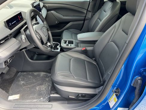 New 2025 Ford Mustang Mach-E Premium w/ Interior Protection Package image 19