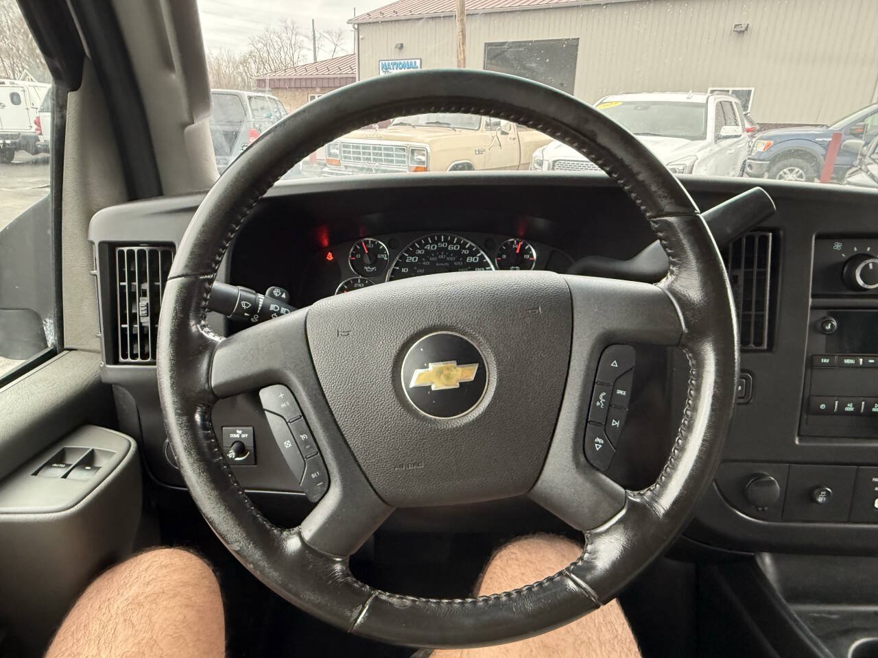 Used 2021 Chevrolet Express 3500 w/ Power Convenience Package RWD image 14