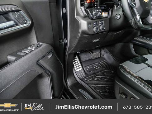 New 2025 Chevrolet Silverado 1500 LTZ AWD/4WD image 8