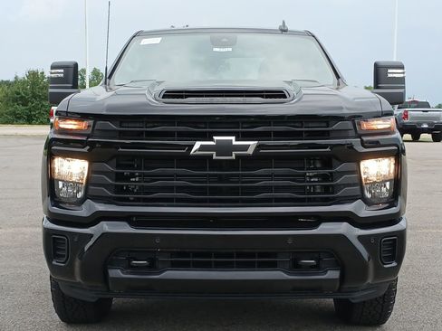 New 2025 Chevrolet Silverado 2500 Custom w/ Custom Value Package image 32