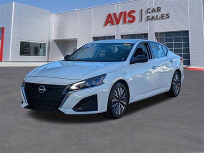 Used 2024 Nissan Altima 2.5 SV
