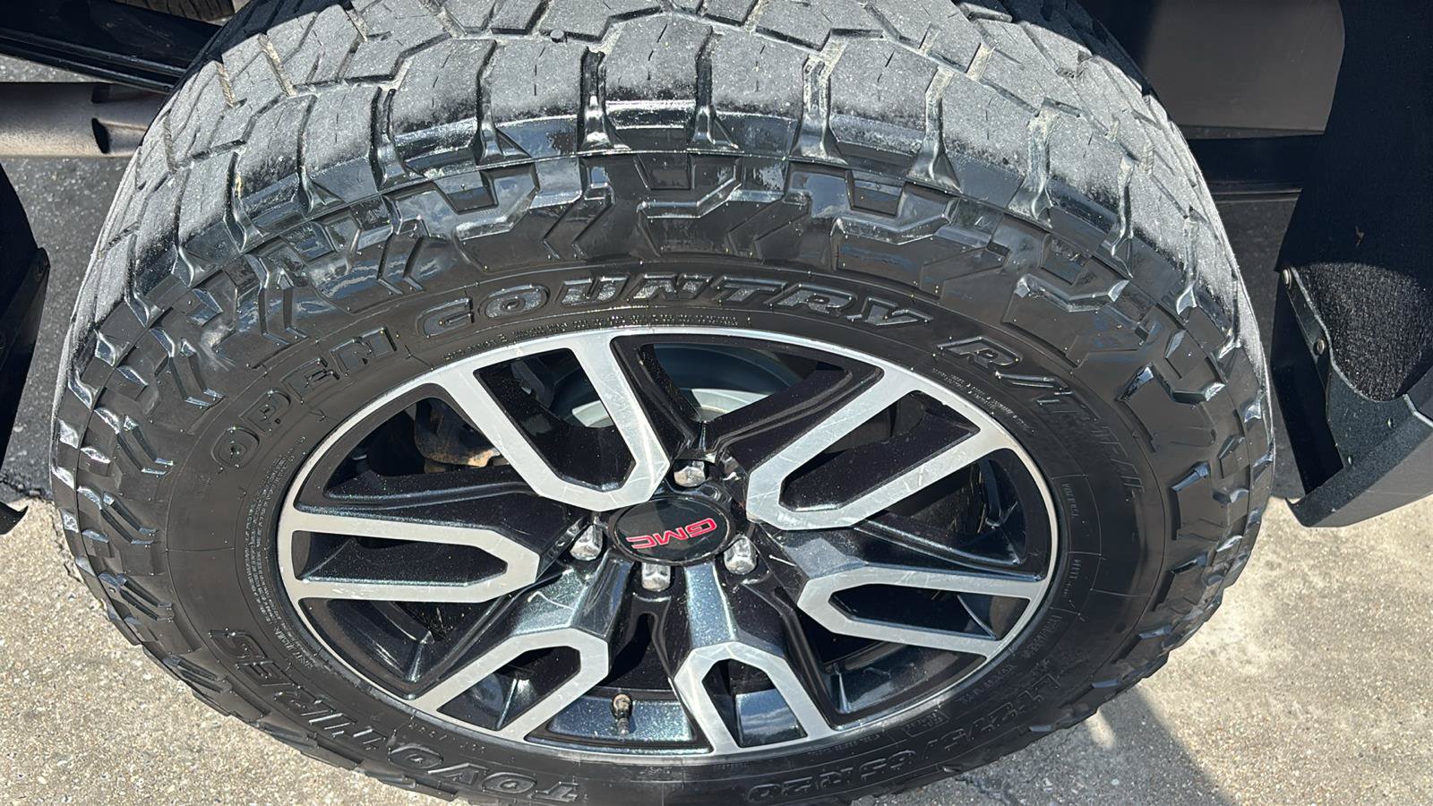 Used 2023 GMC Sierra 1500 AT4 w/ AT4 Premium Package AWD/4WD image 12
