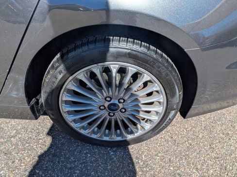 Used 2016 Ford Fusion Titanium image 9