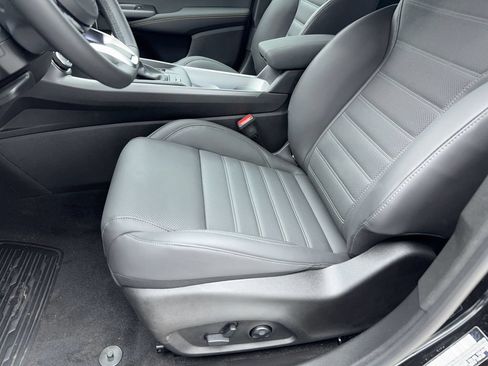 New 2025 Alfa Romeo Tonale w/ Premium Package AWD/4WD image 34
