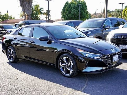 Used 2023 Hyundai Elantra Limited FWD image 6